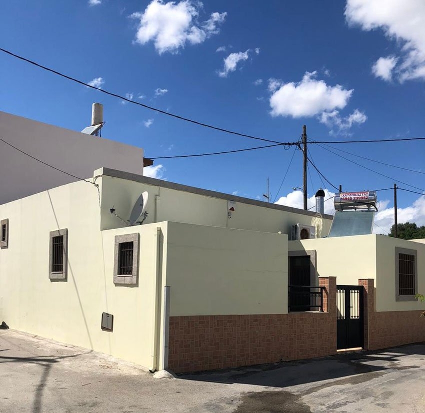 ΜΟΝΟΚΑΤΟΙΚΙΑ ΠΑΡΑΔΟΣΙΑΚΗ 90 τ.μ.