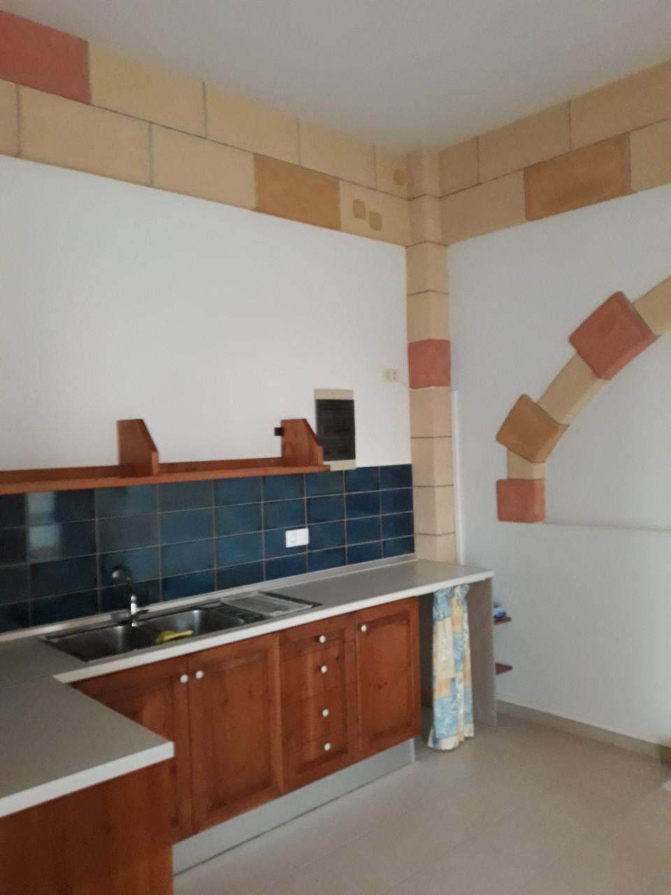 Μεζονέτα  (6)