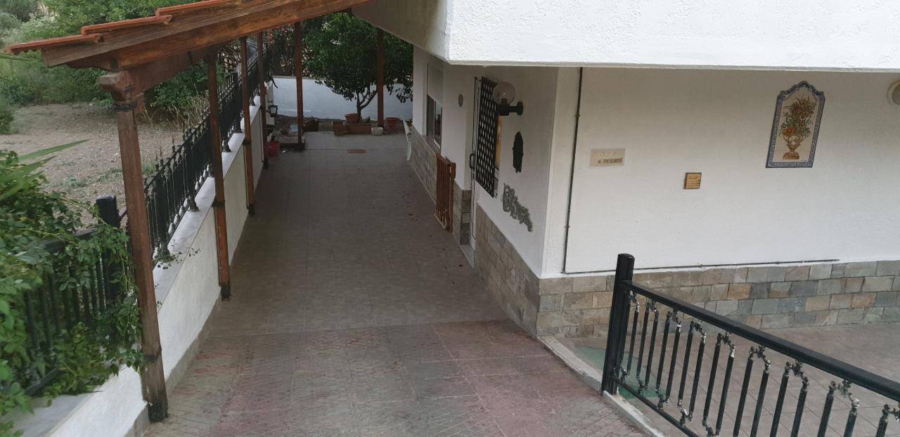 Μεζονέτα  (4)