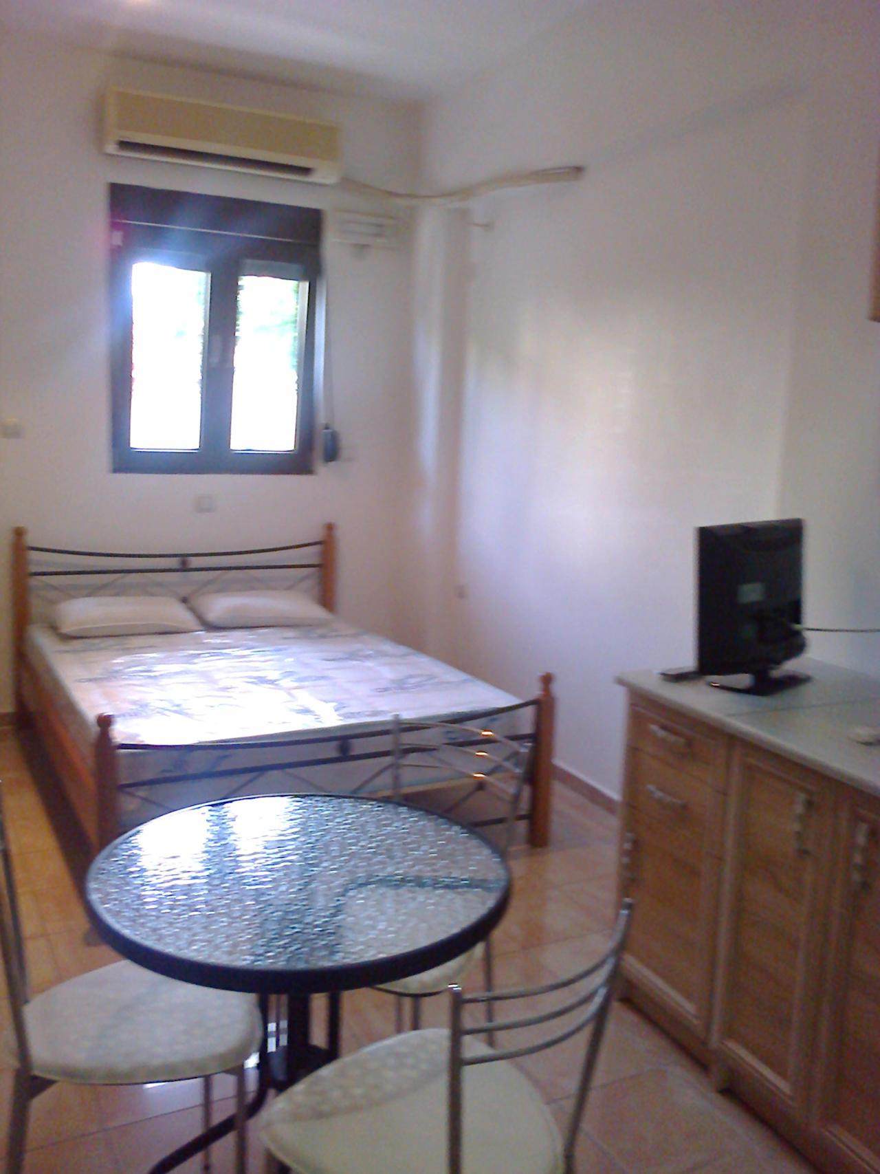 Διαμέρισμα  (9)