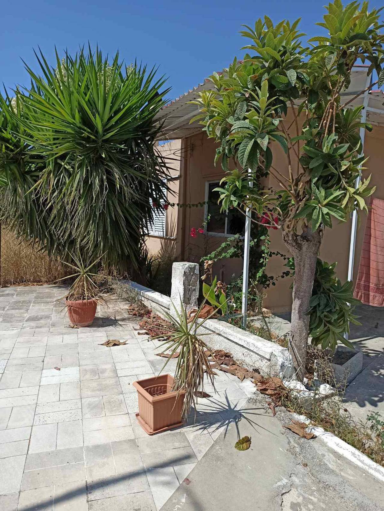 Μονοκατοικία  (2)