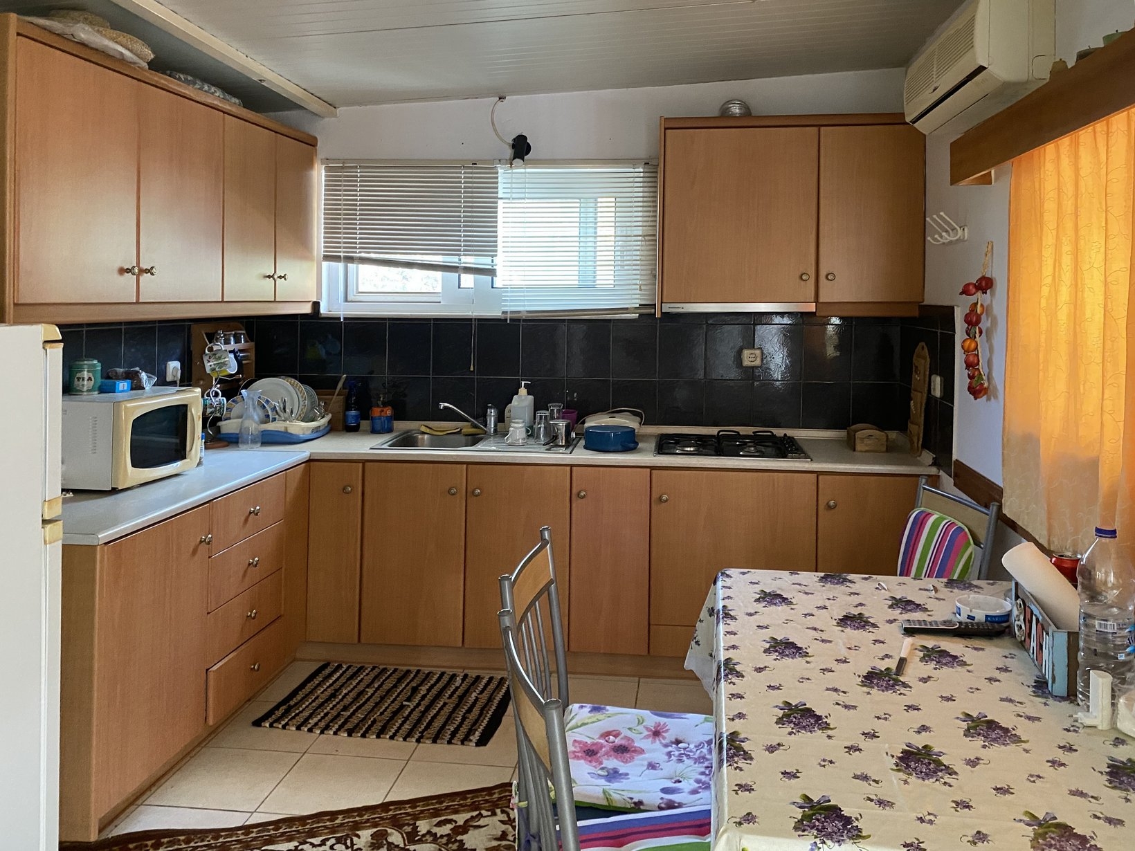 ΜΟΝΟΚΑΤΟΙΚΙΑ 140 τ.μ. (2)