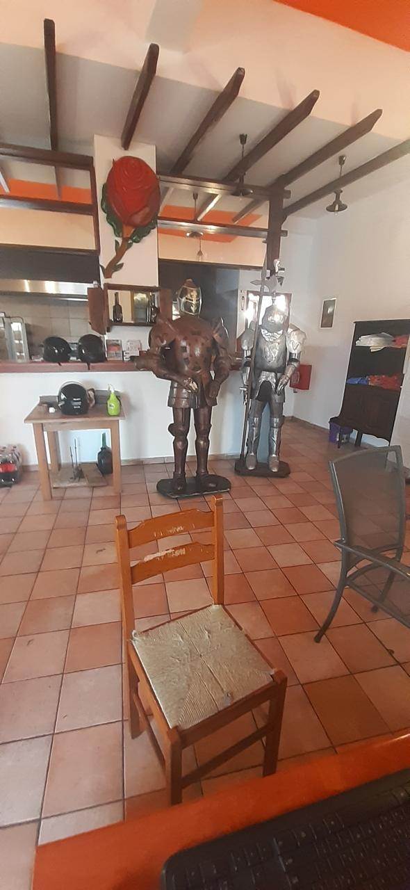 Κατάστημα  (3)