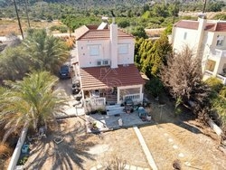 Μονοκατοικία  (2)