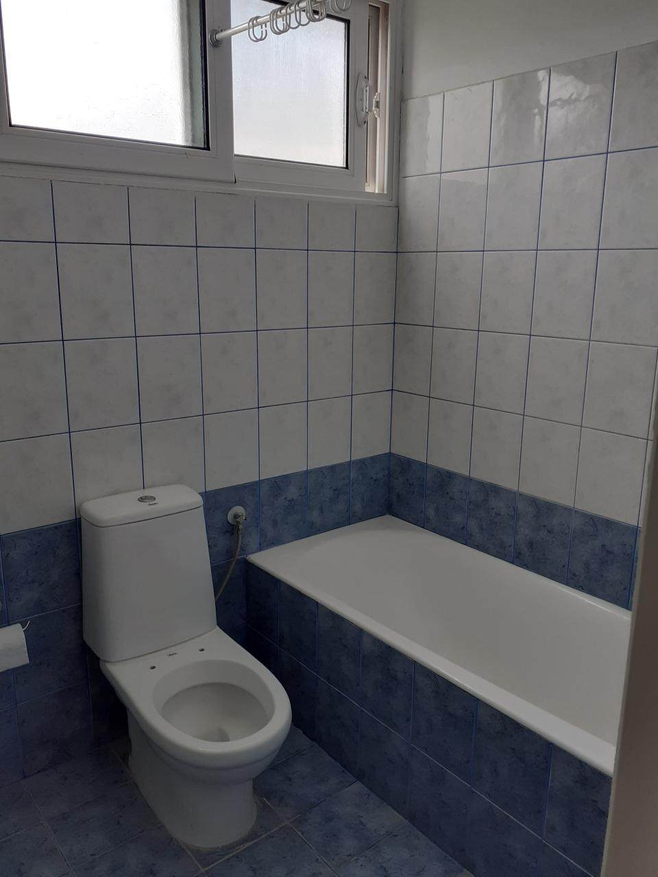 Διαμέρισμα  (8)