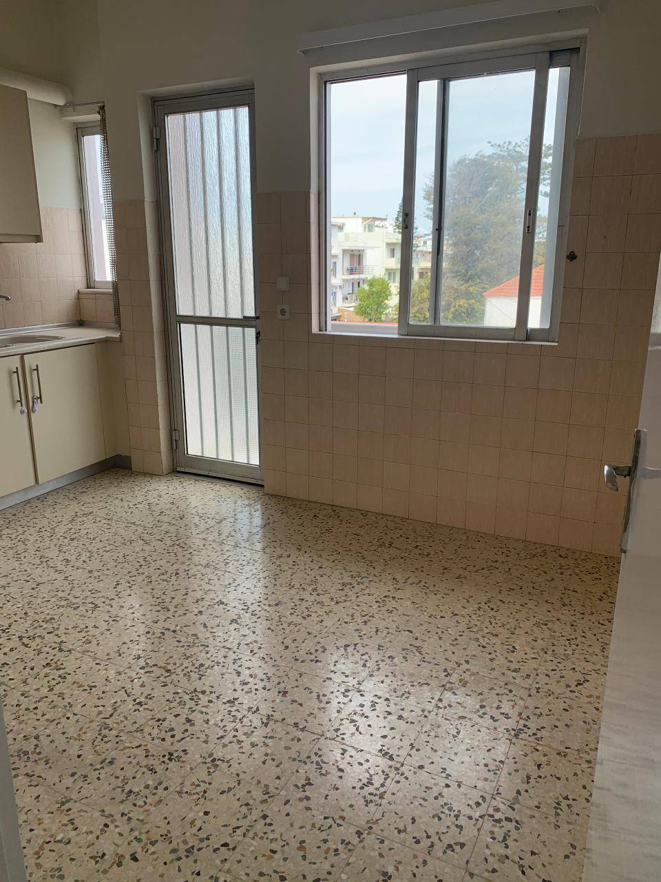 Διαμέρισμα  (6)