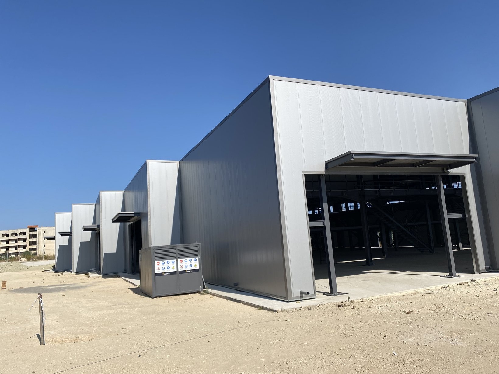 ΚΤΙΡΙΟ 3200 τ.μ. (3)