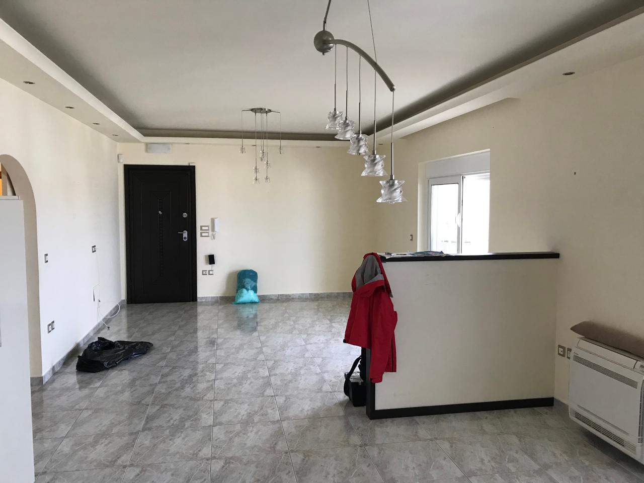 Διαμέρισμα  (2)