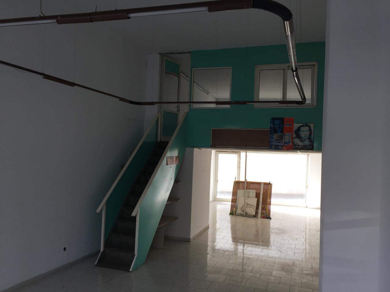 Κατάστημα  (9)