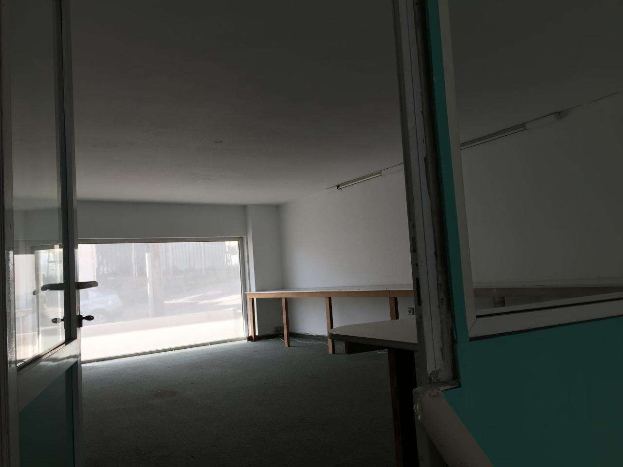 Κατάστημα  (3)