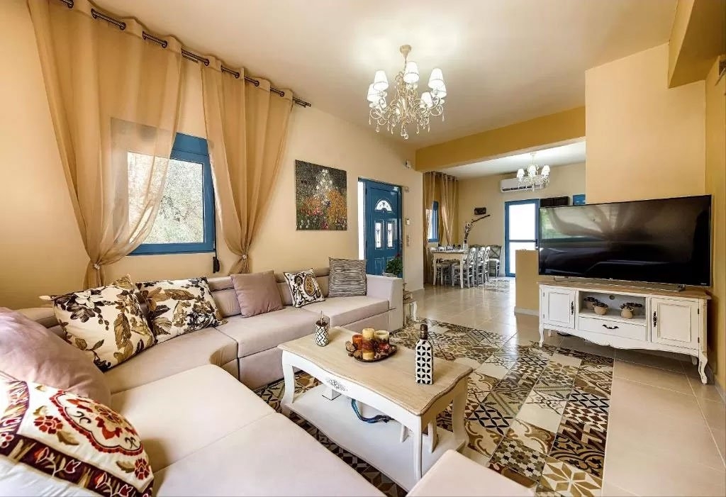 ΜΟΝΟΚΑΤΟΙΚΙΑ 118 τ.μ.