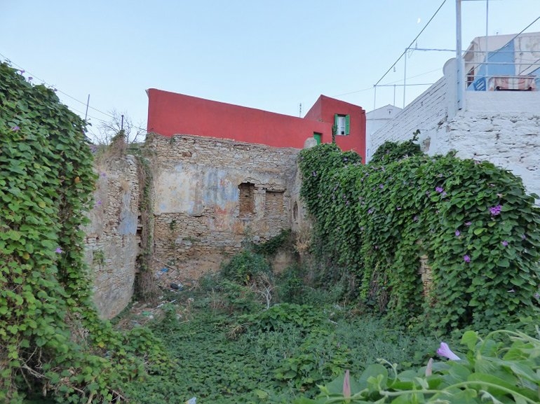 ΕΡΕΙΠΩΜΕΝΗ ΜΟΝΟΚΑΤΟΙΚΙΑ 150 τ.μ. (2)