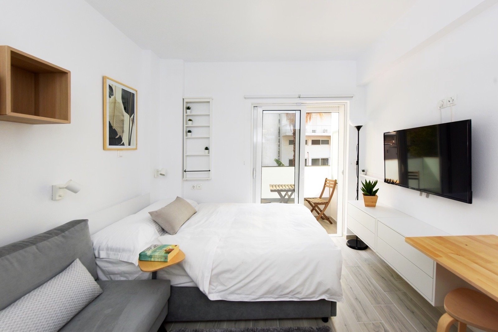 ΓΚΑΡΣΟΝΙΕΡΑ 30 τ.μ. (2)