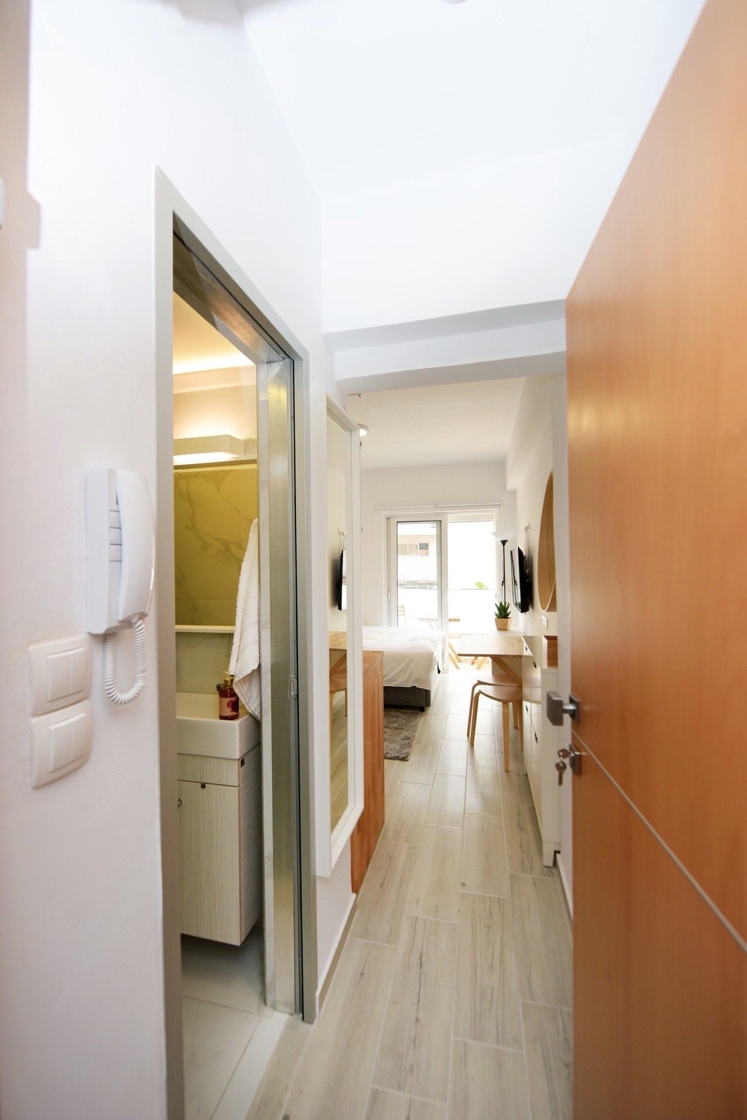 ΓΚΑΡΣΟΝΙΕΡΑ 30 τ.μ.