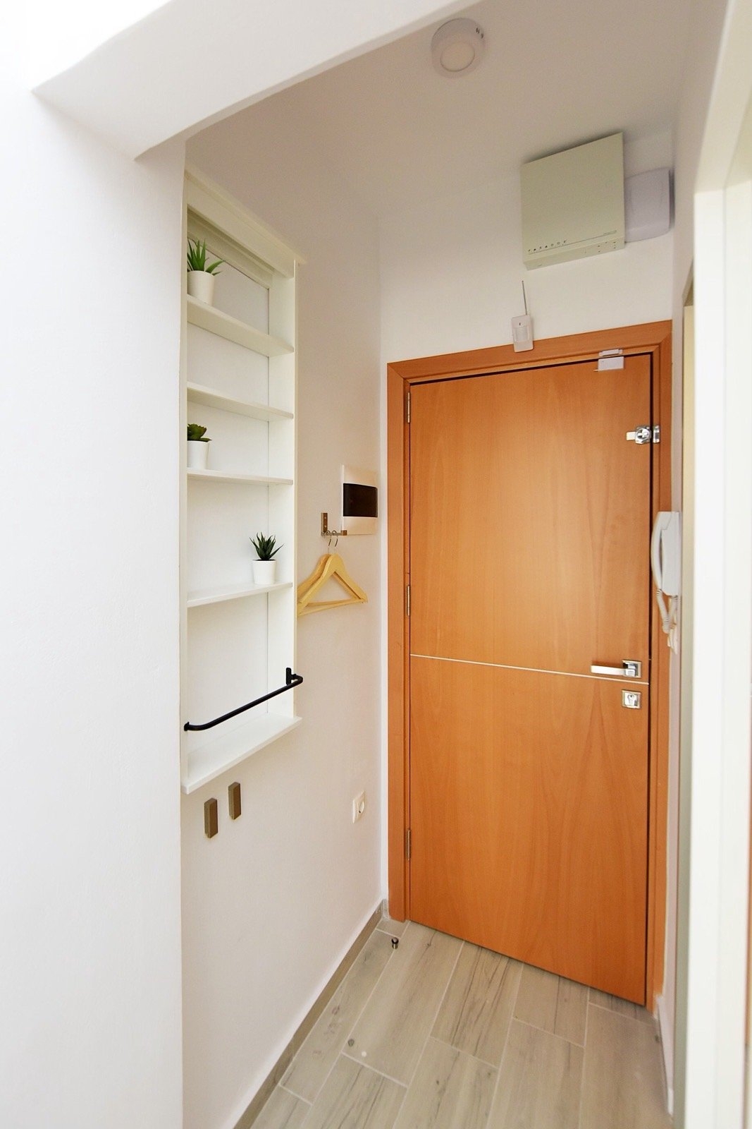 ΓΚΑΡΣΟΝΙΕΡΑ 30 τ.μ. (3)