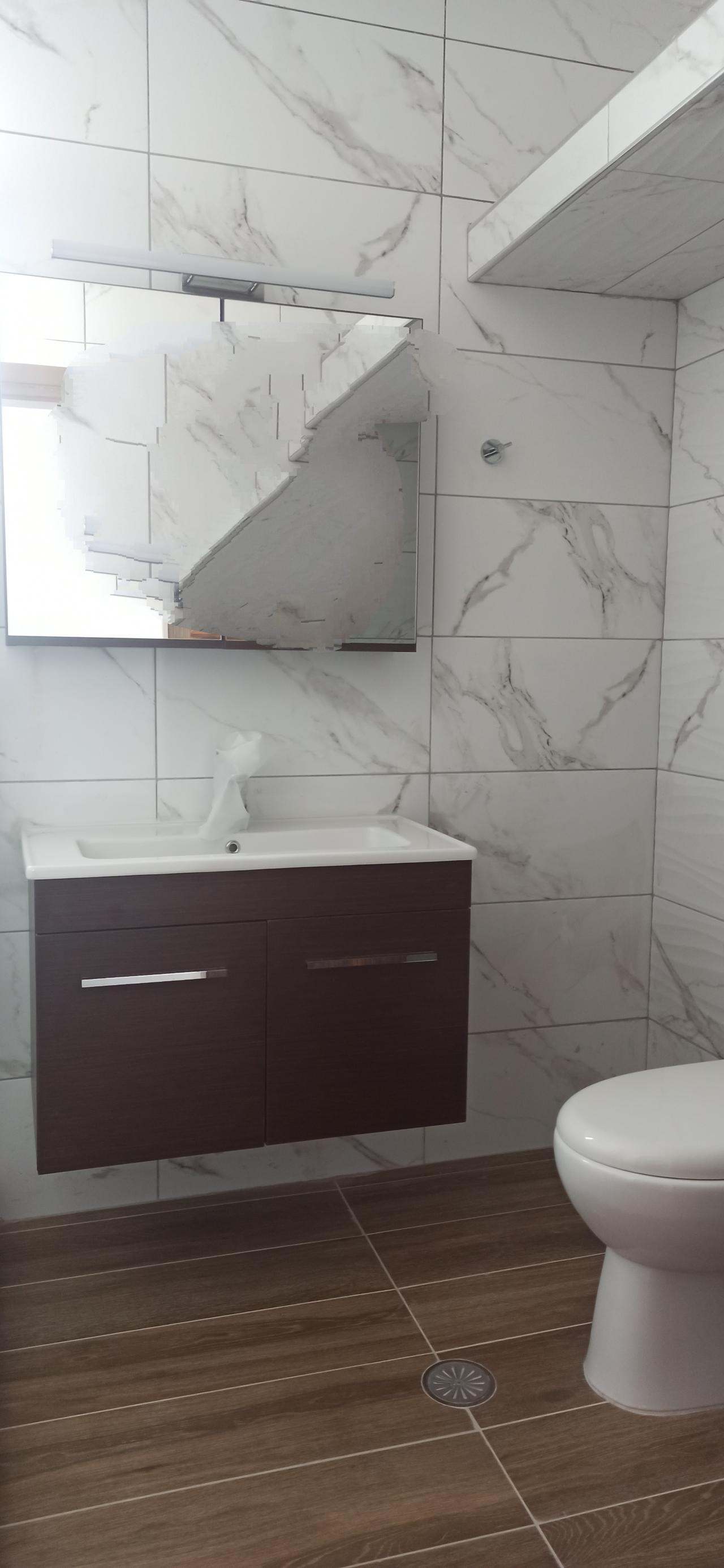 Διαμέρισμα  (8)