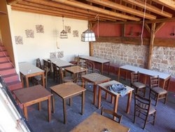 Καφέ-Μπαρ-Εστιατόρειο  (2)