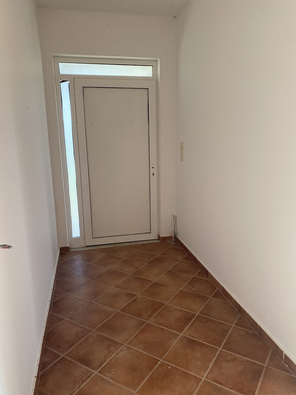 ΜΟΝΟΚΑΤΟΙΚΙΑ 160 τ.μ. (2)