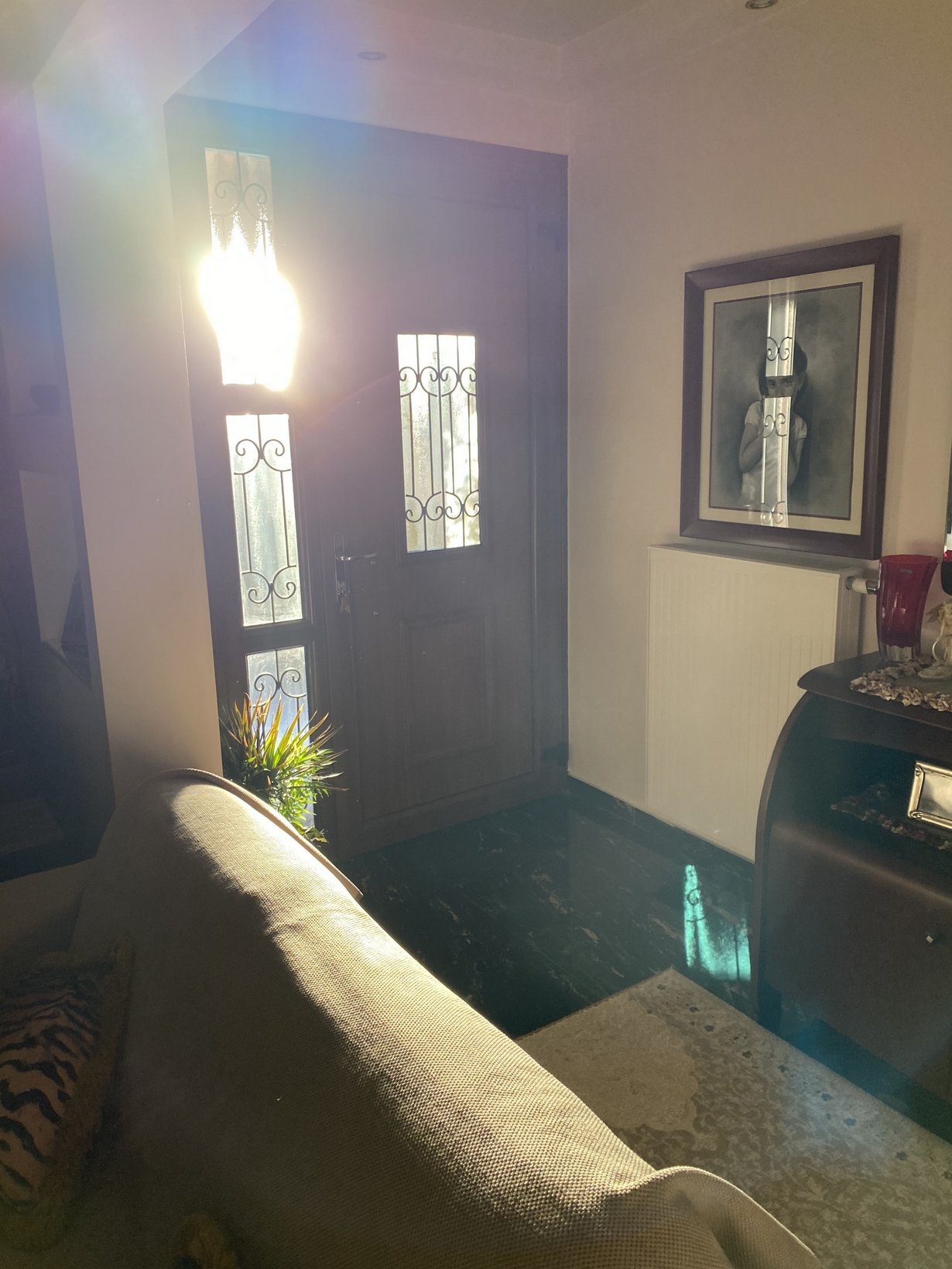 ΜΟΝΟΚΑΤΟΙΚΙΑ 90 τ.μ. (2)