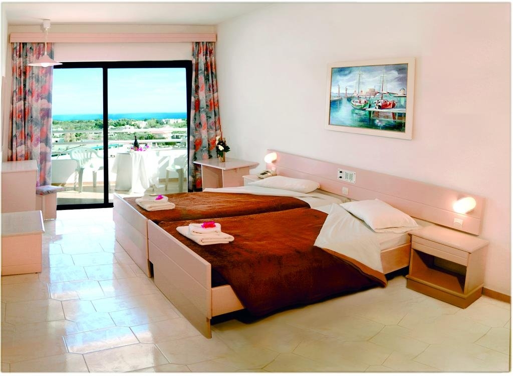 ΞΕΝΟΔΟΧΕΙΟ 2160 τ.μ.