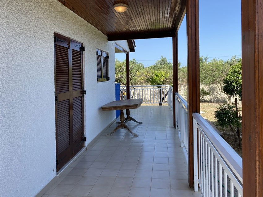 ΜΟΝΟΚΑΤΟΙΚΙΑ 70 τ.μ. (2)