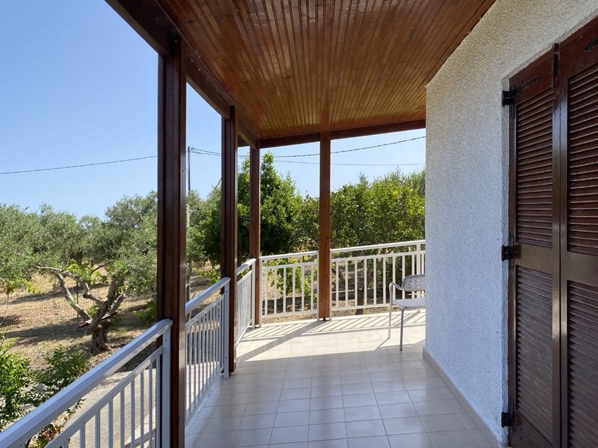 ΜΟΝΟΚΑΤΟΙΚΙΑ 70 τ.μ. (3)