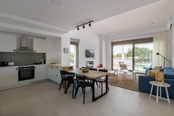 Μονοκατοικία  (5)