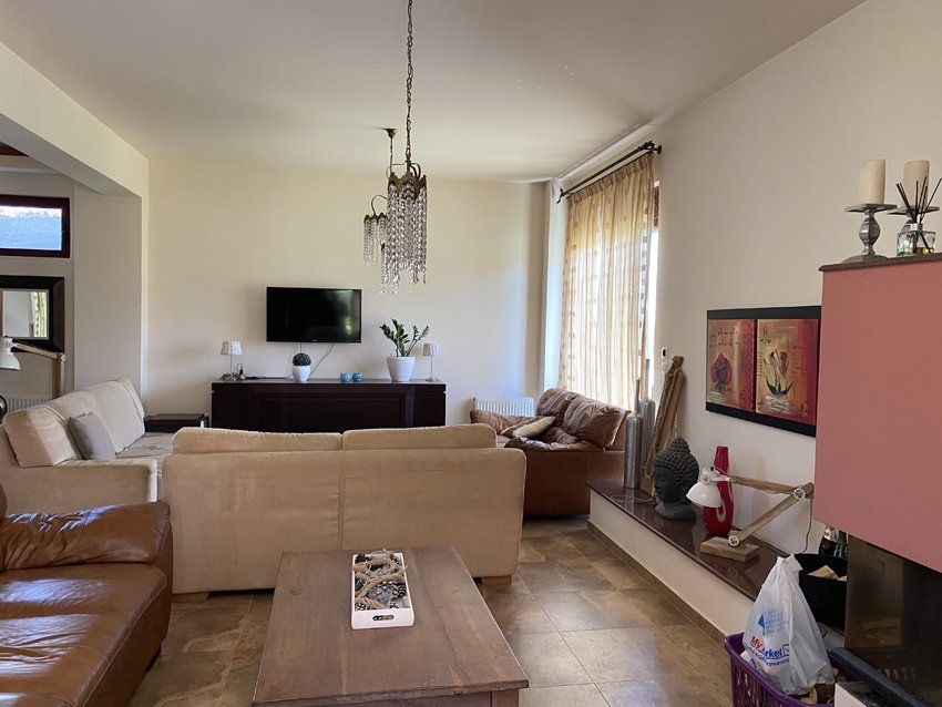 ΜΟΝΟΚΑΤΟΙΚΙΑ 200 τ.μ. (4)