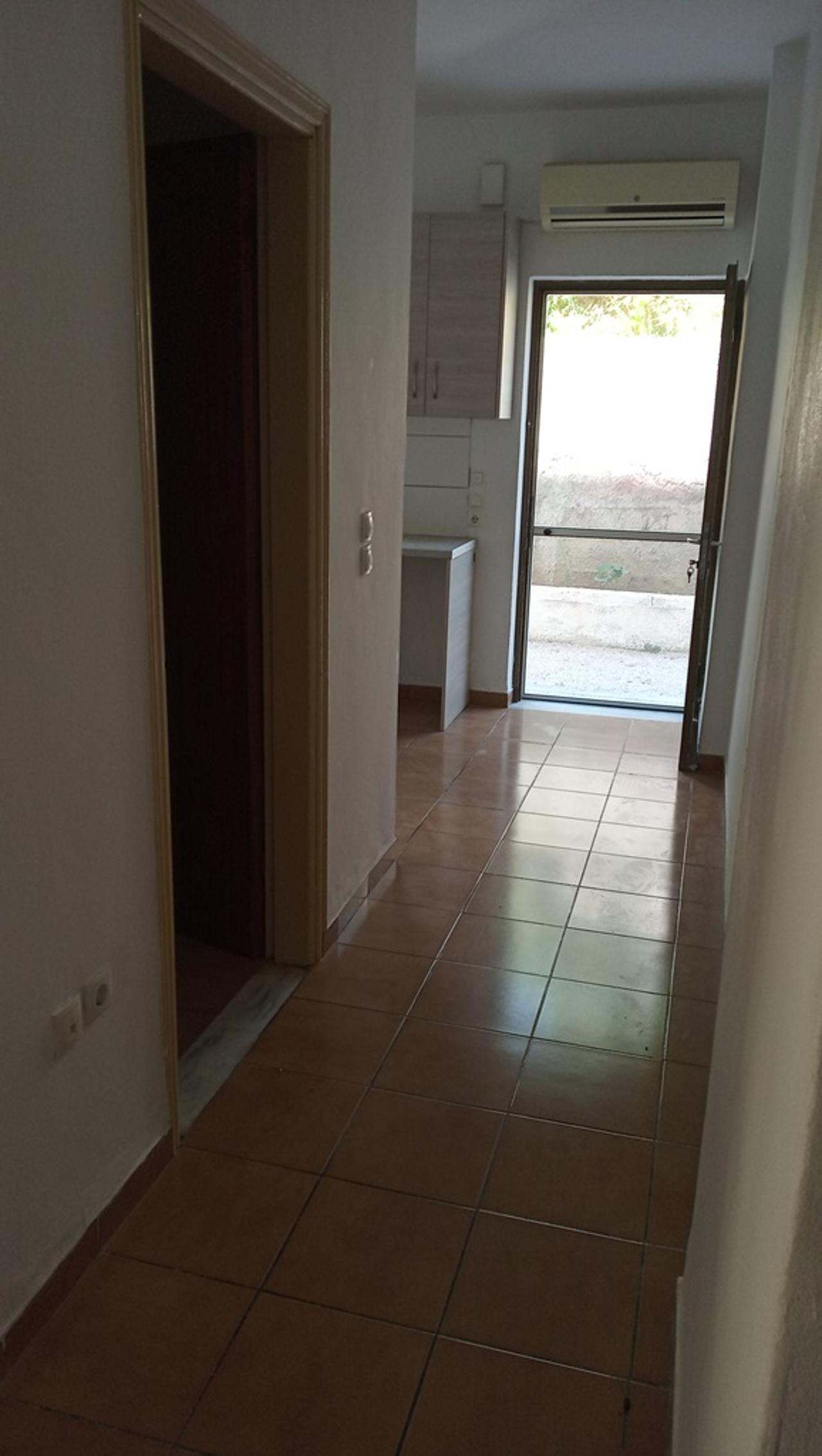 Διαμέρισμα  (6)