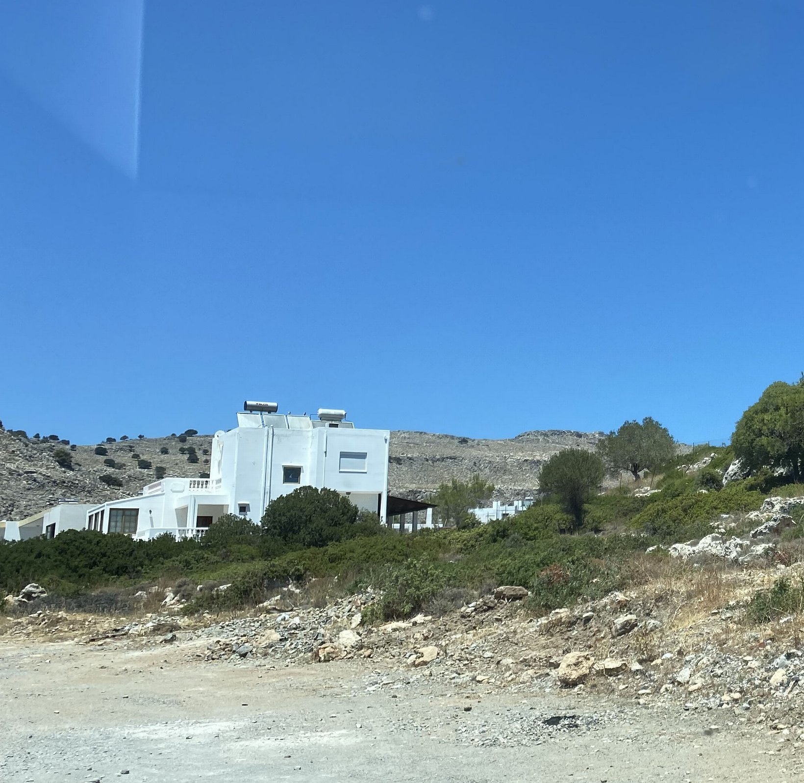 ΜΟΝΟΚΑΤΟΙΚΙΑ 170 τ.μ. (2)