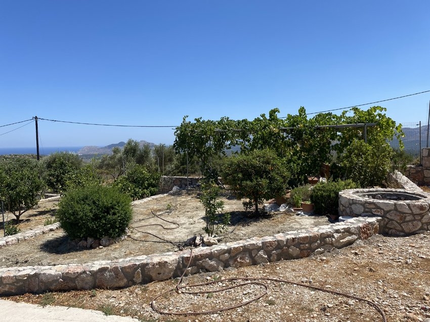 ΜΟΝΟΚΑΤΟΙΚΙΑ 120 τ.μ. (2)