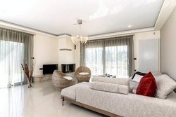 Μονοκατοικία 