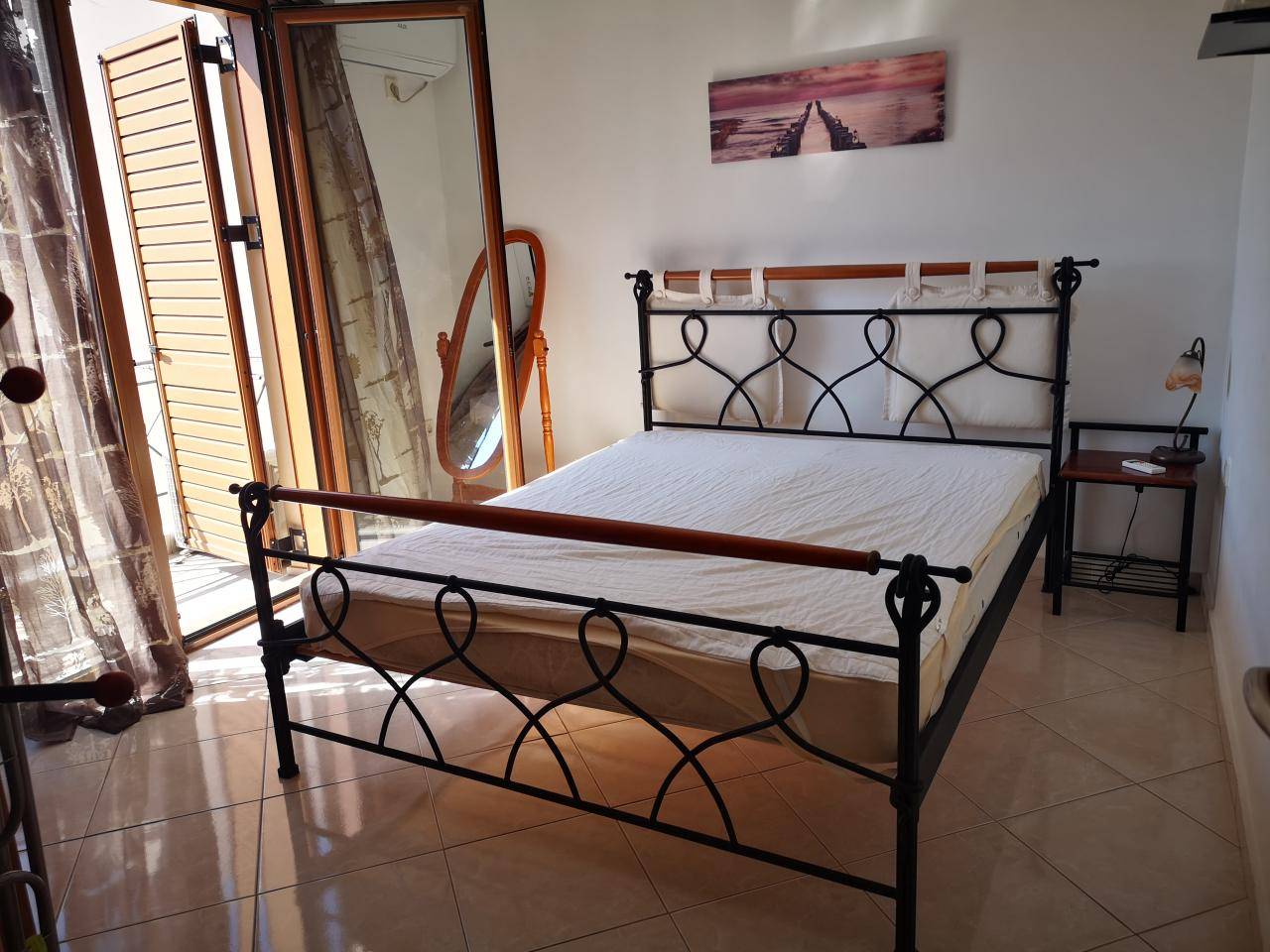 Διαμέρισμα  (2)