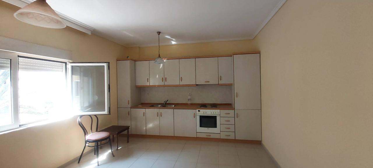 Διαμέρισμα  (5)