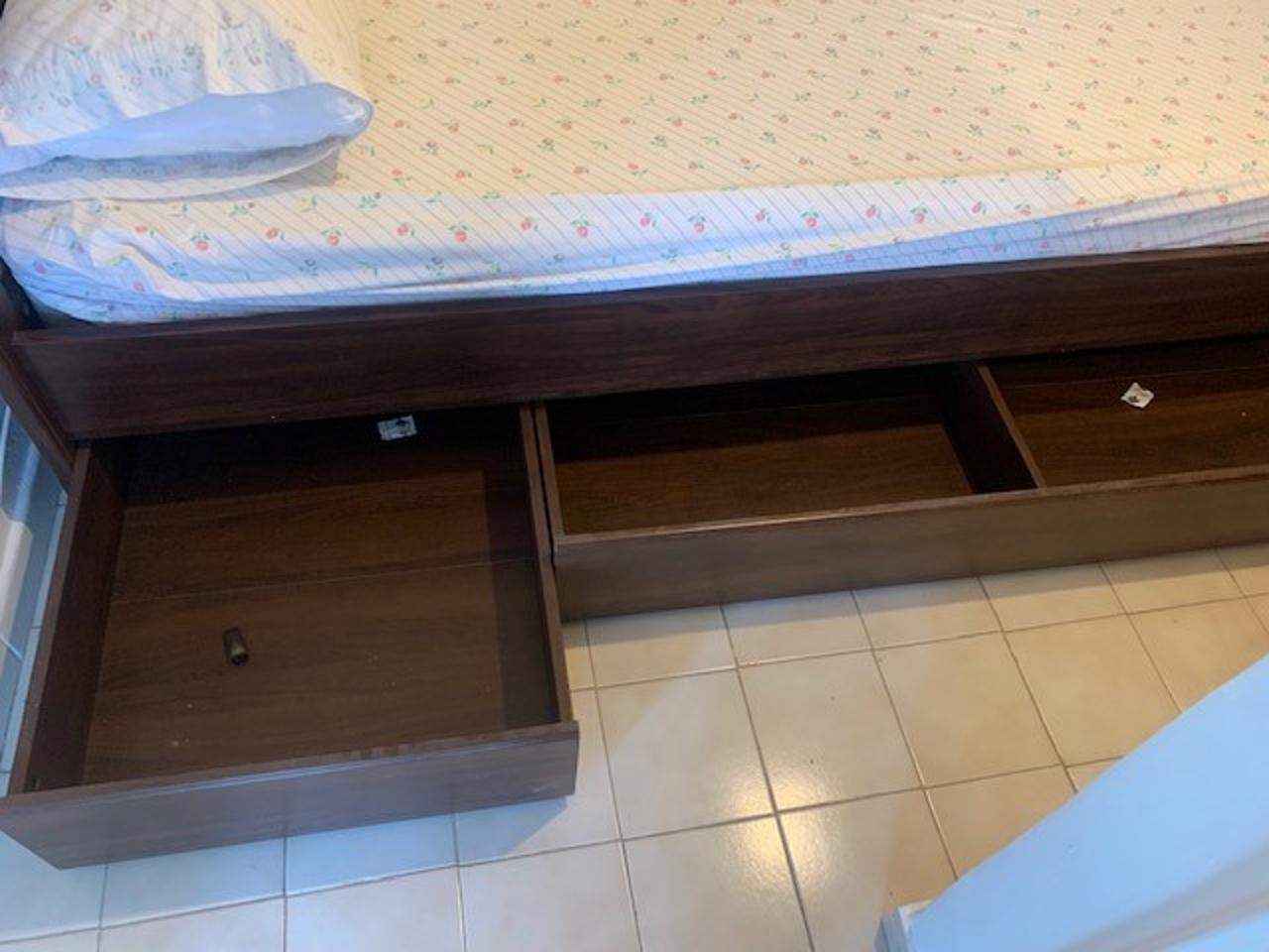 Διαμέρισμα  (8)