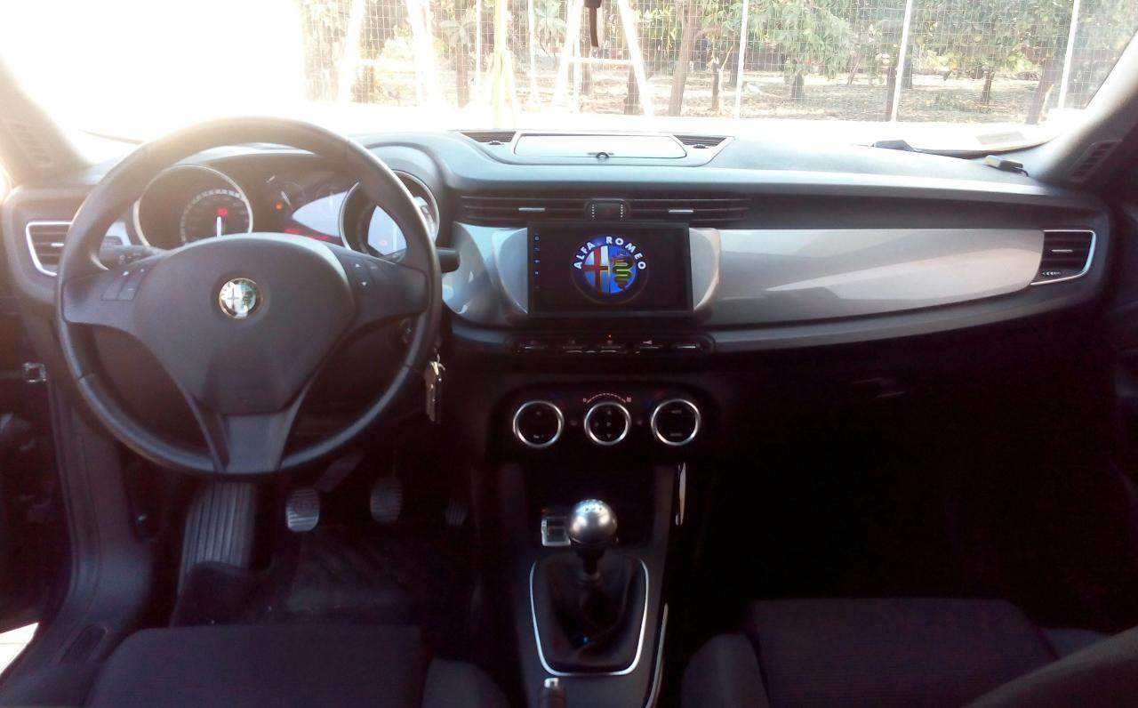 Alfa Romeo Other Alfa Romeo Models 2013 (13)