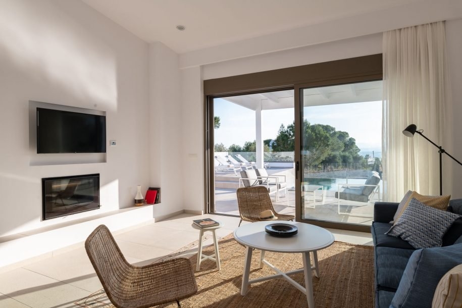 ΜΟΝΟΚΑΤΟΙΚΙΑ 125 τ.μ. (2)