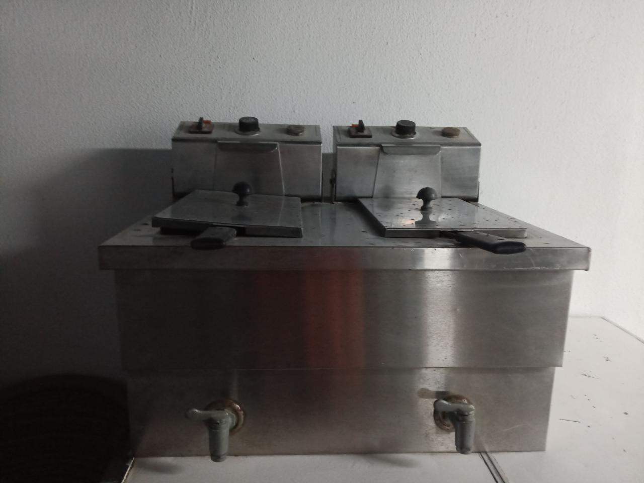 Εξοπλισμός κουζίνας (2)