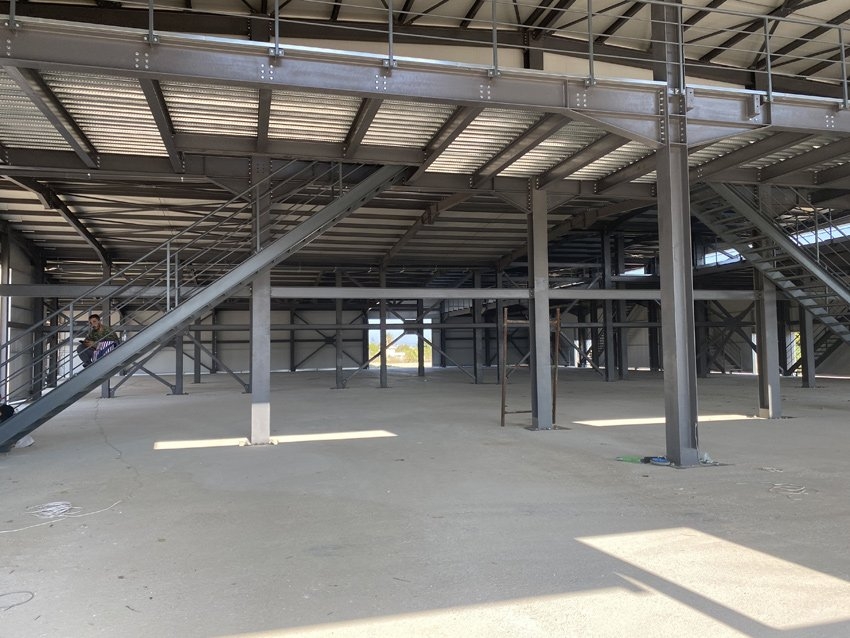 ΚΤΙΡΙΟ 3700 τ.μ. (4)