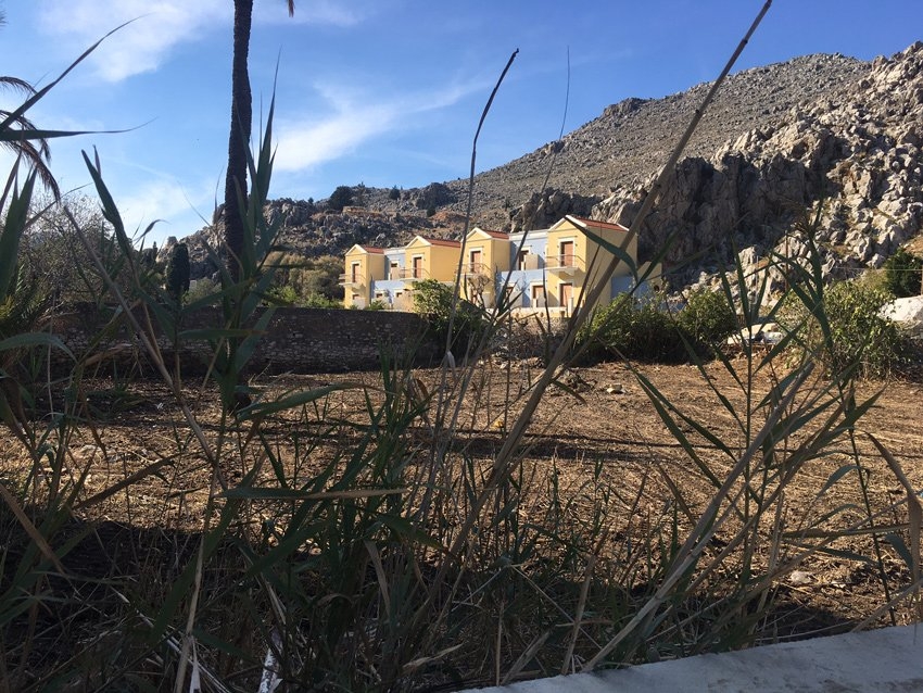 ΟΙΚΟΠΕΔΟ 700 τ.μ. (2)