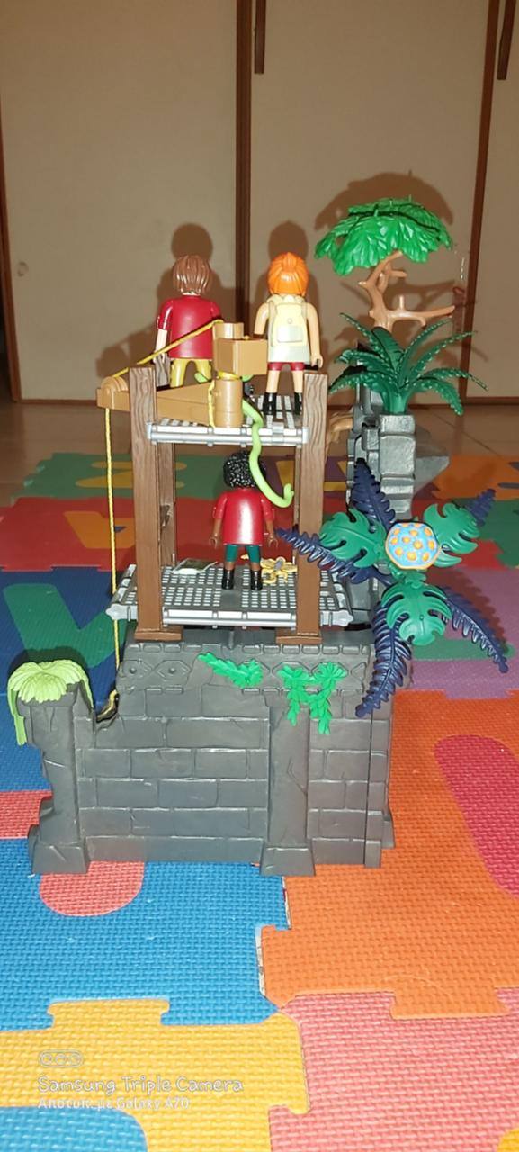 Πωλούνται Αρχηγεια (4)