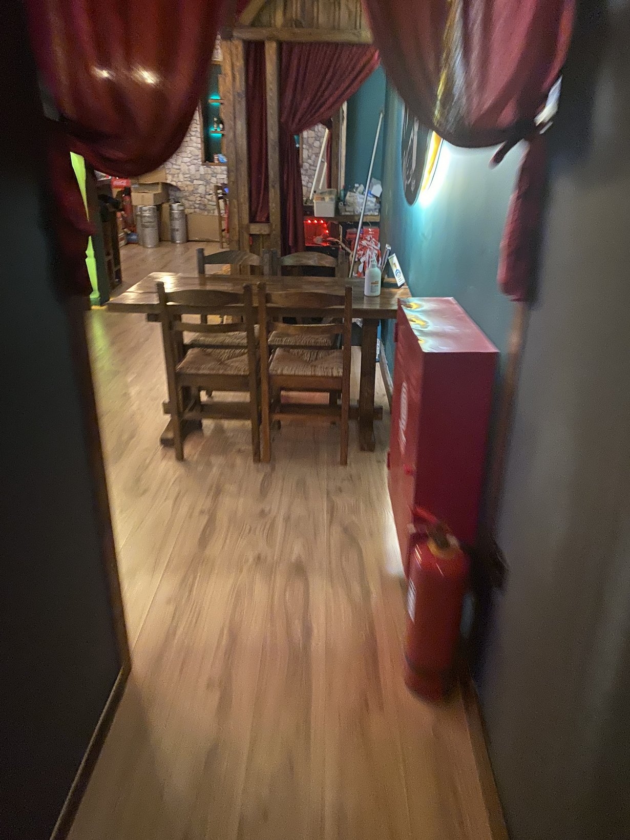 ΕΠΙΧΕΙΡΗΣΗ 180 τ.μ. (4)