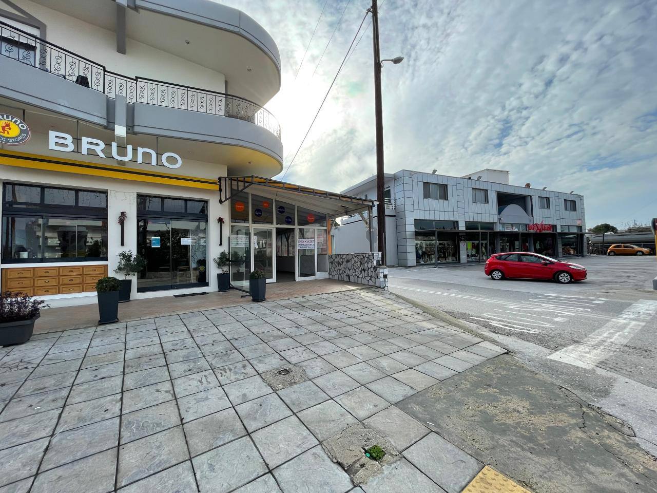 Κατάστημα  (3)