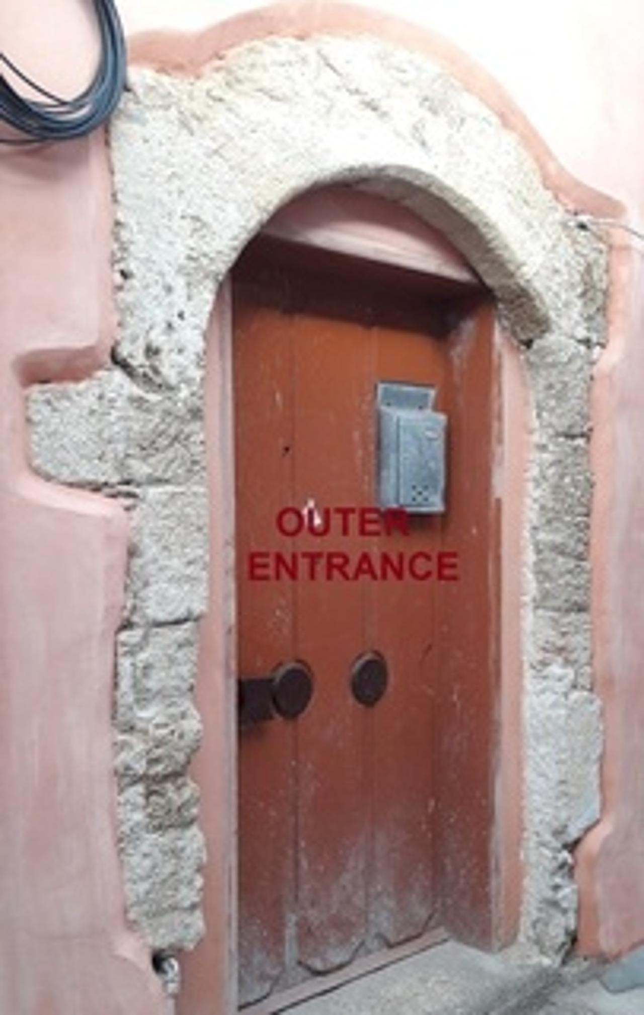 Μεζονέτα  (2)