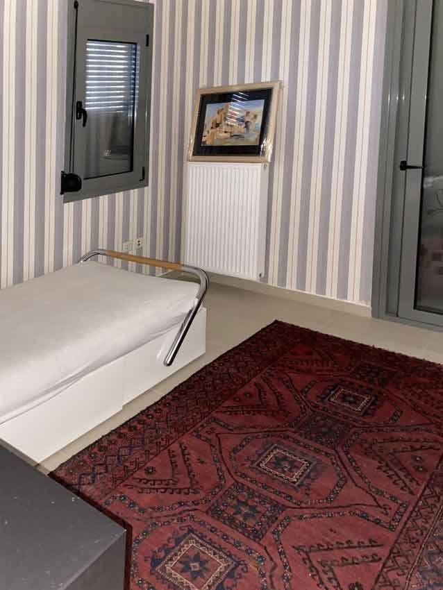 ΔΙΑΜΕΡΙΣΜΑ 130 τ.μ. (4)