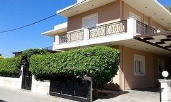 Μονοκατοικία  (2)