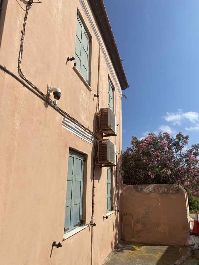 ΜΟΝΟΚΑΤΟΙΚΙΑ 195 τ.μ. (2)