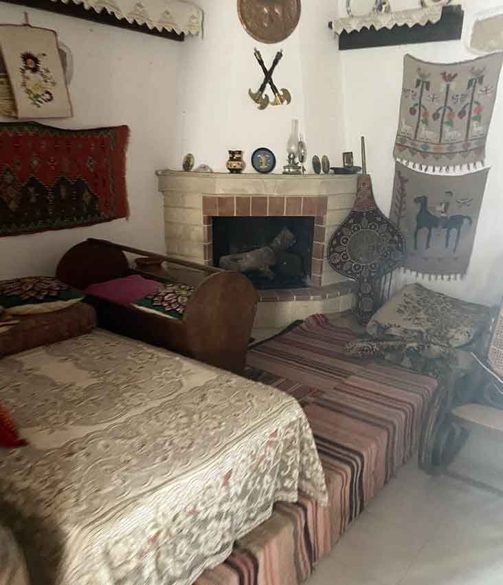 ΜΟΝΟΚΑΤΟΙΚΙΑ 100 τ.μ. (2)