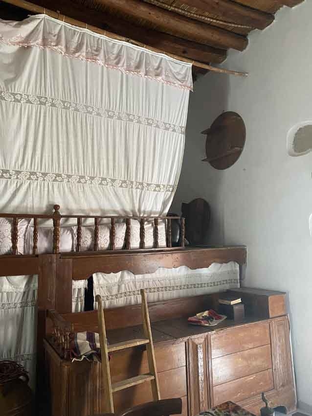 ΜΟΝΟΚΑΤΟΙΚΙΑ 100 τ.μ. (4)