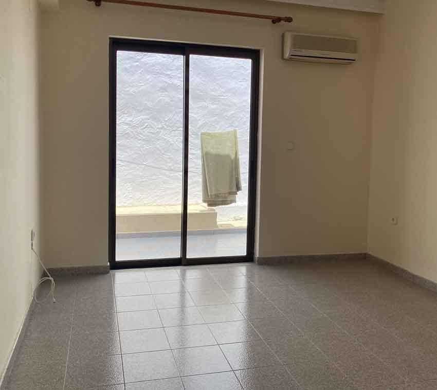 ΜΟΝΟΚΑΤΟΙΚΙΑ 90 τ.μ. (3)